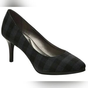 KELLY & KATIE ALMOND TOE GREY & BLACK PLAID PLATFORM HEELS